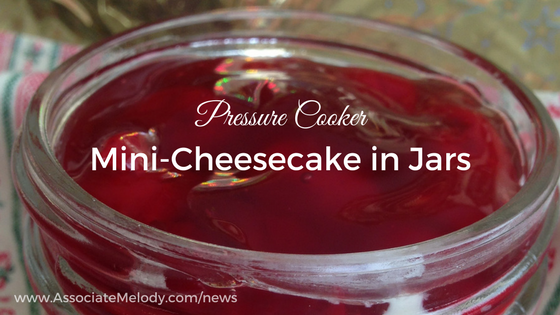 Pressure cooker mini-cheesecake in jars